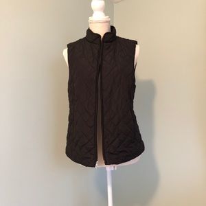 Croft & Borrow Black Quilted Vest